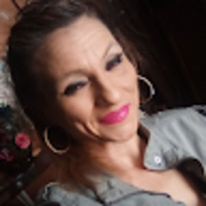 Meet your Posher, Evelyn